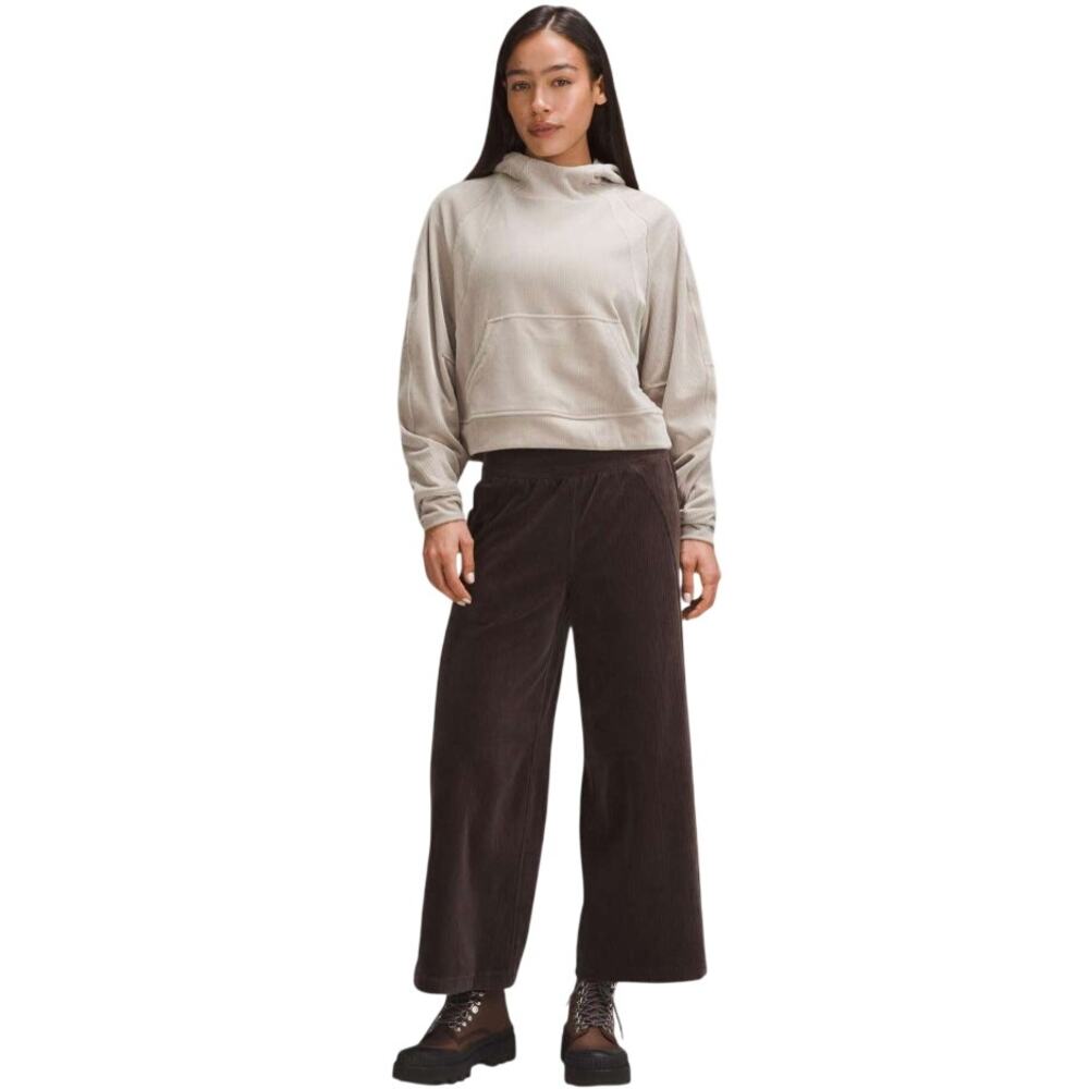 Lululemon Scuba Mid-Rise Wide-Leg Crop *Velvet Cord Size 4 Espresso